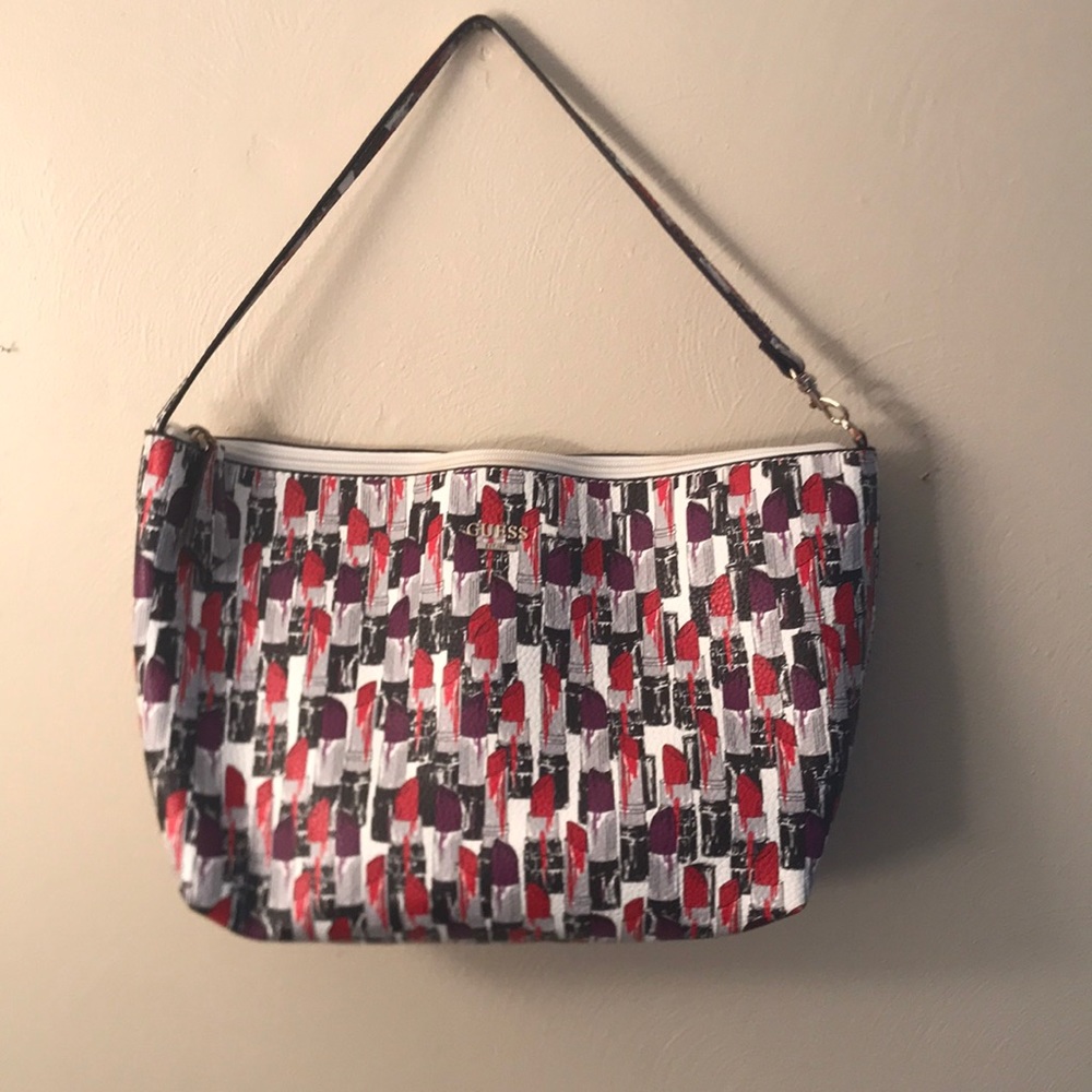 Guess tote